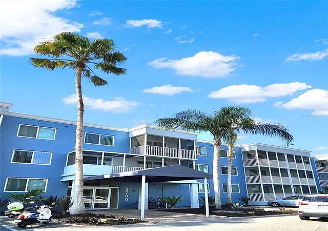 Condo for sale at 2700 Coconut Bay Ln #419, SARASOTA, FL 34237 | MLS# S5127342