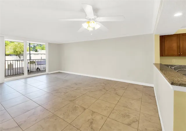 Photo 2 of Condo for sale at 2700 Coconut Bay Ln #419, Sarasota, FL 34237 | MLS# S5127342 | Listing updated on 2026-09-12