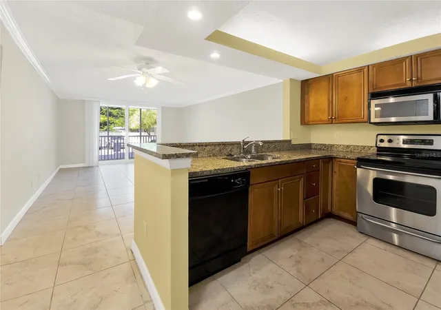 Photo 3 of Condo for sale at 2700 Coconut Bay Ln #419, Sarasota, FL 34237 | MLS# S5127342 | Listing updated on 2026-09-12