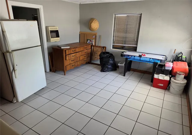 4th image of 580 Bay Esplanade, Clearwater Beach, FL 33767 | MLS# TB8388512