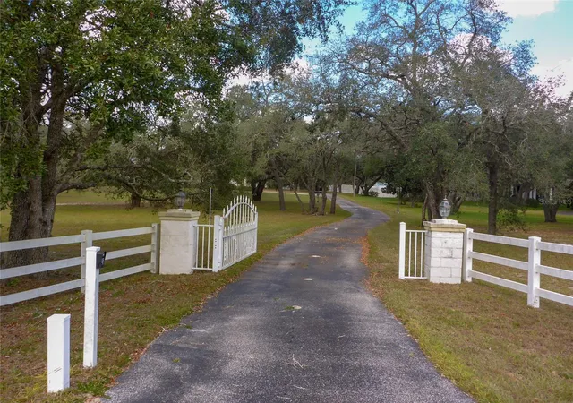 36th image of 12271 Centralia Rd, Weeki Wachee, FL 34614 | MLS# TB8388816