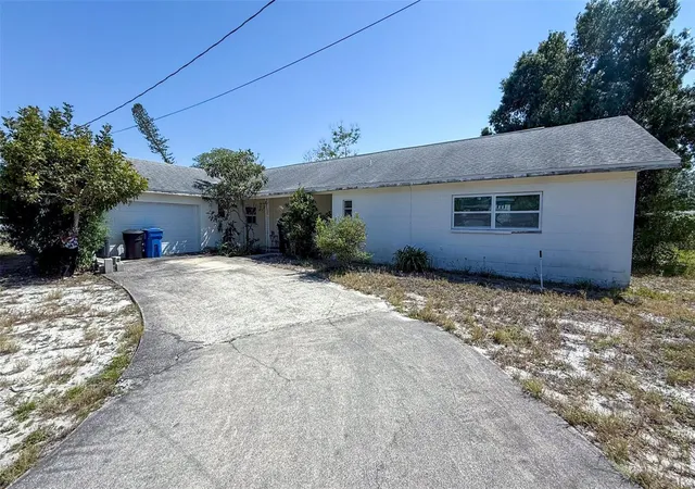 Photo 1 of Sale Pending at 4719 Alcazar Way S, Saint Petersburg, FL 33712 | MLS# O6311384 | Listing updated on 2026-05-20