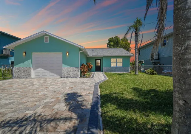 Homes for sale in Hernando Beach, FL | 4482 Kingston Dr, Hernando Beach, FL 34607 | MLS# W7875773