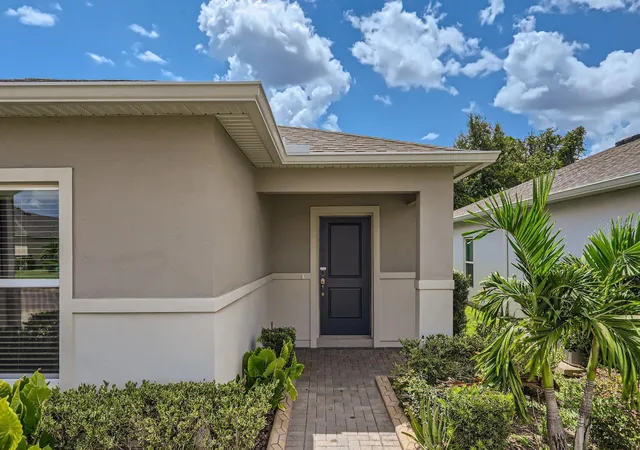 Photo 2 of Single family home for sale at 185 Hamlet Loop, Davenport, FL 33837 | MLS# G5097403 | Listing updated on 2026-07-24