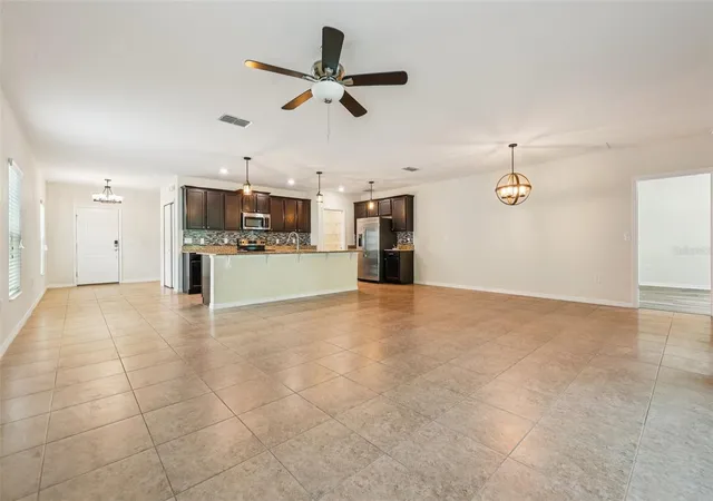 Photo 4 of Single family home for sale at 185 Hamlet Loop, Davenport, FL 33837 | MLS# G5097403 | Listing updated on 2026-07-24