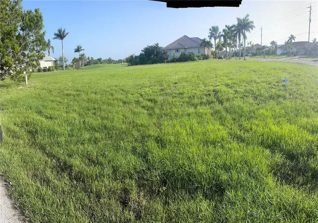 11th image of 3701 Bordeaux Dr, Punta Gorda, FL 33950 | MLS# A4653511