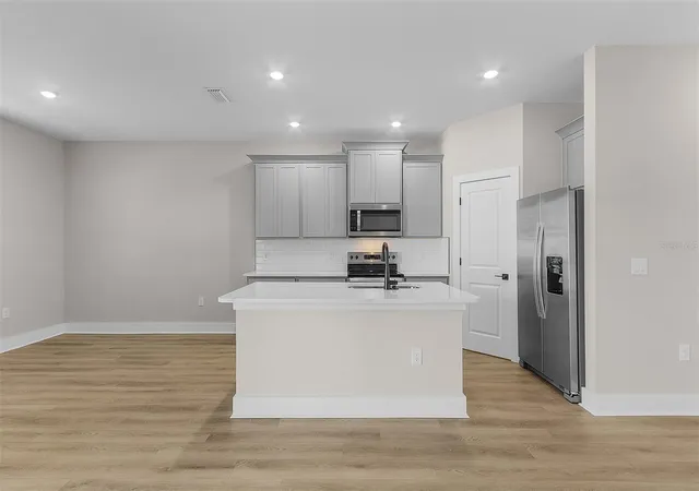 5th image of 2426 Hiers Rd, Dover, FL 33527 | MLS# TB8389211