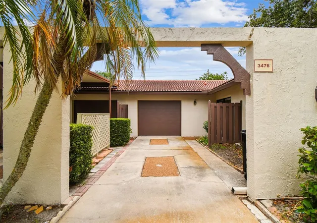 4th image of 3476 Tarpon Woods Blvd, Palm Harbor, FL 34685 | MLS# TB8389932