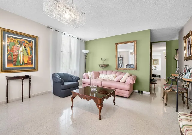 Photo 4 of Single family home for sale at Urb Torrimar Paseo De La Alhambra #1-16, Guaynabo, PR 00966 | MLS# PR9113848 | Listing updated on 2026-05-22