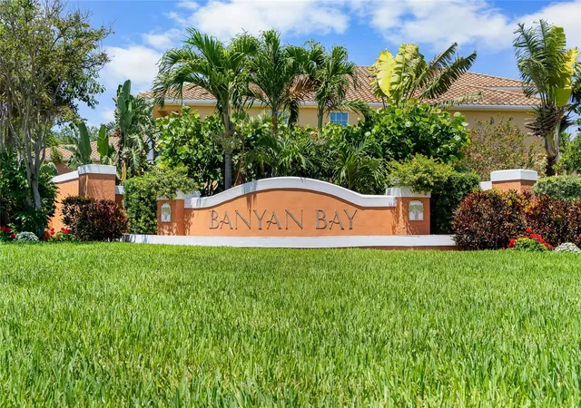 63rd image of 191 Banyan Bay Dr, Saint Petersburg, FL 33705 | MLS# TB8389966