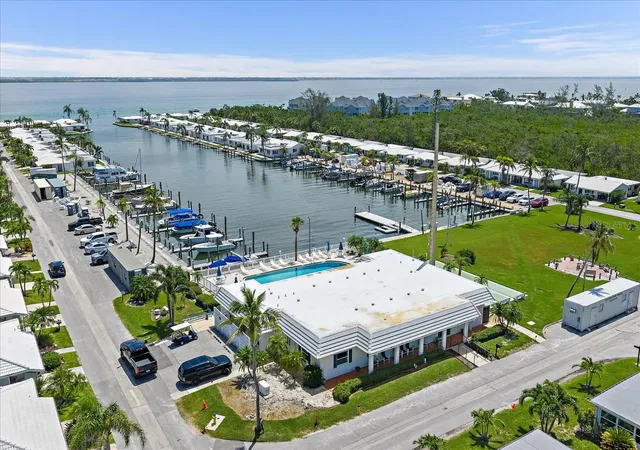 Homes for sale in Longboat Key, FL | 669 Spanish Dr N #21, Longboat Key, FL 34228 | MLS# A4653816