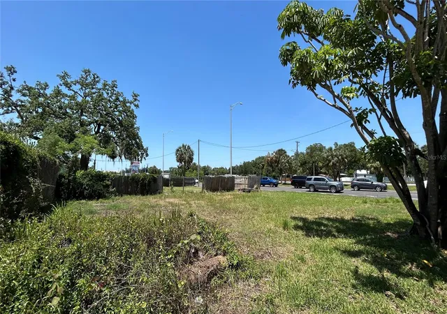 3rd image of 9909 S 41 Hwy, Gibsonton, FL 33534 | MLS# TB8390064