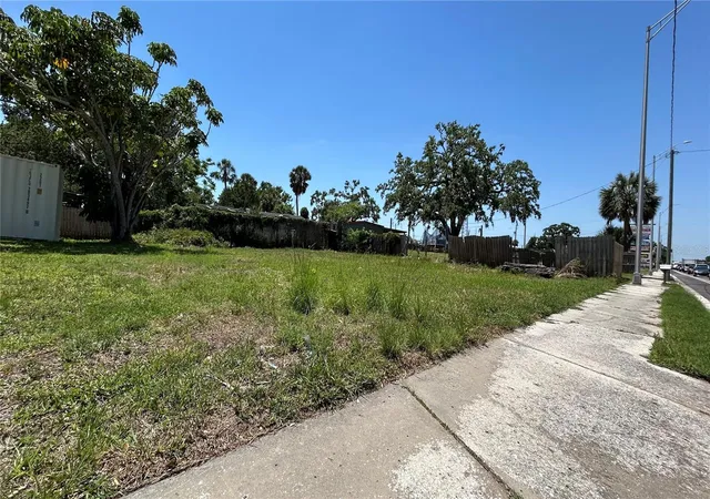 4th image of 9909 S 41 Hwy, Gibsonton, FL 33534 | MLS# TB8390064