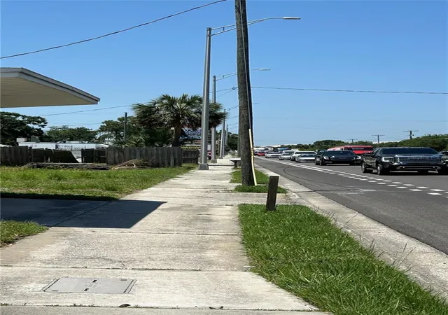 5th image of 9909 S 41 Hwy, Gibsonton, FL 33534 | MLS# TB8390064