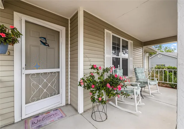 Photo 3 of Single family home for sale at 8137 Sw 117th Loop, Ocala, FL 34481 | MLS# OM702406 | Listing updated on 2026-07-27