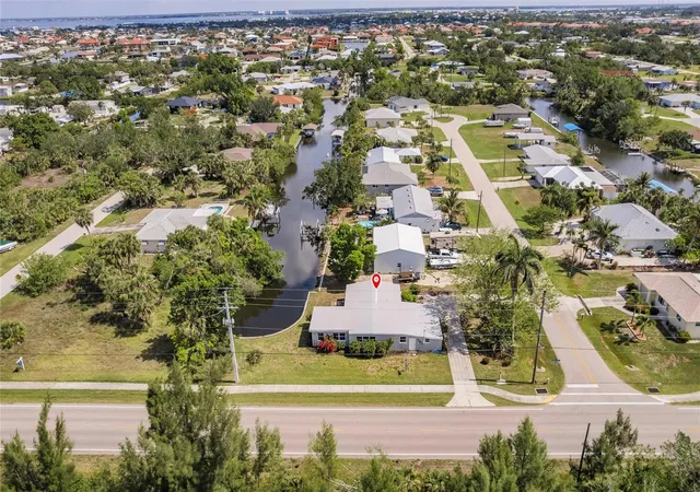 Photo 3 of Single family home for sale at 3129 Buttonwood Pl, Punta Gorda, FL 33950 | MLS# C7510445 | Listing updated on 2026-08-02