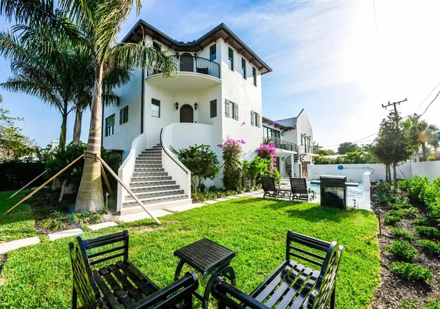 4th image of 340 Jackson Dr, Sarasota, FL 34236 | MLS# A4653979