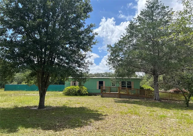 Homes for sale in Morriston, FL | 6850 Se 192nd Ct, Morriston, FL 32668 | MLS# OM702448