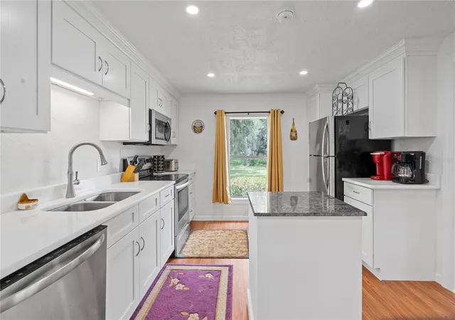 Homes for sale in Morriston, FL | 6850 Se 192Nd Ct, Morriston, FL 32668 | MLS# OM702448