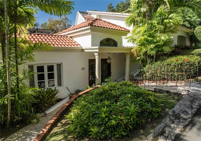 Photo 4 of Sale Pending at A-12 Vista Linda, Guaynabo, PR 00969 | MLS# PR9113901 | Listing updated on 2026-09-14