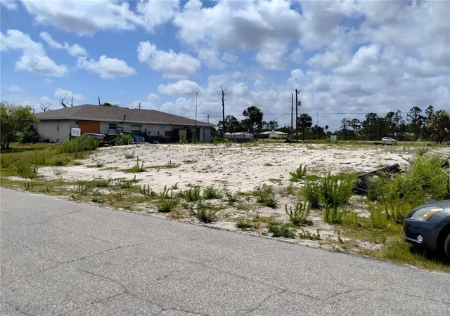 Photo 4 of Land for sale at 11320 Poplin Ave, Englewood, FL 34224 | MLS# D6142553 | Listing updated on 2026-10-07