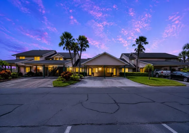 5th image of 644 Yardarm Dr #22, Apollo Beach, FL 33572 | MLS# TB8391410