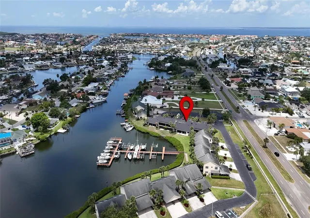 2nd image of 644 Yardarm Dr #22, Apollo Beach, FL 33572 | MLS# TB8391410