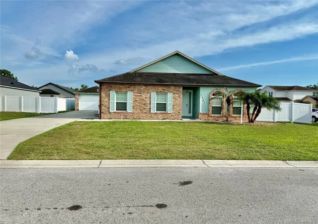 1st image of 1201 Lavender Jewel Ct, Plant City, FL 33563 | MLS# L4953360