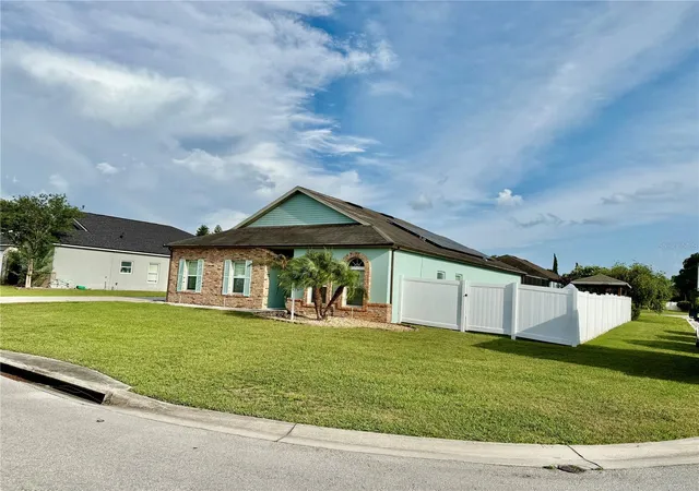 2nd image of 1201 Lavender Jewel Ct, Plant City, FL 33563 | MLS# L4953360