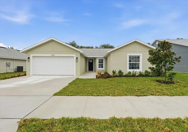 Photo 1 of Single family home for sale at 5992 Teal Trl, Lakeland, FL 33809 | MLS# L4953369 | Listing updated on 2026-10-14