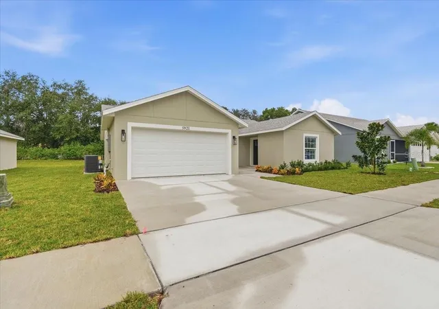 Photo 4 of Single family home for sale at 5992 Teal Trl, Lakeland, FL 33809 | MLS# L4953369 | Listing updated on 2026-10-14