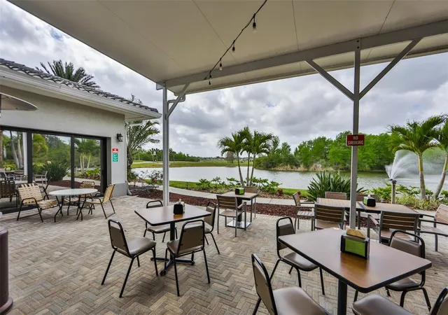 58th image of 1904 Canterbury Ln #18, Sun City Center, FL 33573 | MLS# TB8391577