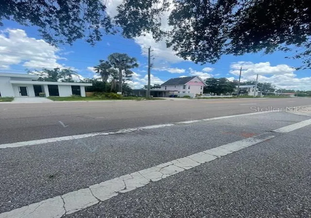 Photo 2 of Land for sale at 2445 Webber St, Sarasota, FL 34239 | MLS# A4654389 | Listing updated on 2026-04-09