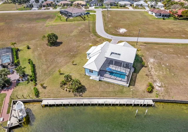 Photo 4 of Single family home for sale at 3548 Mondovi Ct, Punta Gorda, FL 33950 | MLS# C7510639 | Listing updated on 2026-09-25