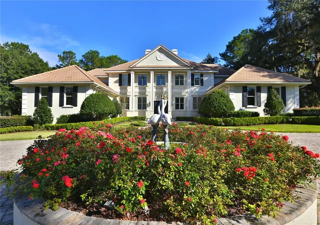 Photo 2 of Mansion for sale at 4026 Nw 85th Terrace, Ocala, FL 34482 | MLS# OM702736 | Listing updated on 2026-05-09