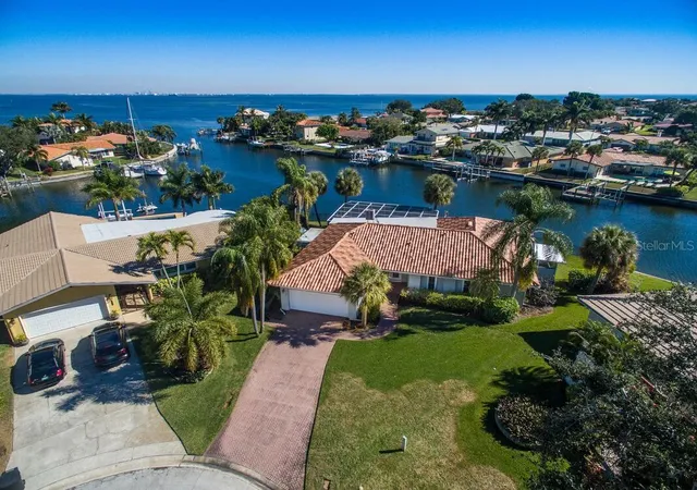 Homes for sale in Saint Petersburg, FL | 2096 Massachusetts Ave Ne, Saint Petersburg, FL 33703 | MLS# TB8392337