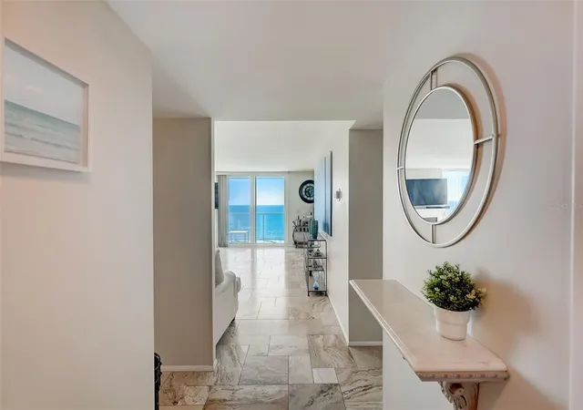 Homes for sale in Longboat Key, FL | 2425 Gulf Of Mexico Dr #14B, Longboat Key, FL 34228 | MLS# A4654664