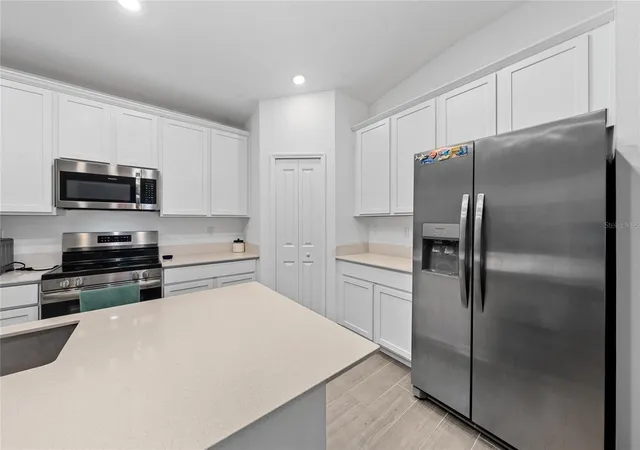Photo 3 of Single family home for sale at 3977 Willowbrook Dr, Edgewater, FL 32141 | MLS# O6314903 | Listing updated on 2026-08-28