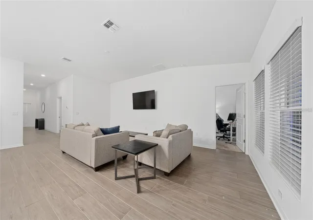 Photo 5 of Single family home for sale at 3977 Willowbrook Dr, Edgewater, FL 32141 | MLS# O6314903 | Listing updated on 2026-08-28