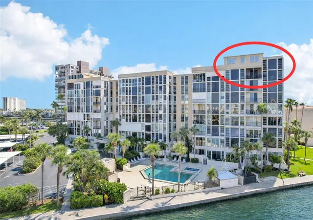 Photo 2 of Condo for sale at 7400 Sun Island Dr S #802, South Pasadena, FL 33707 | MLS# TB8392932 | Listing updated on 2026-08-31