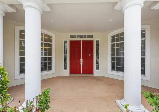 Photo 3 of Single family home for sale at 3062 Sutton Woods Dr, Plant City, FL 33566 | MLS# TB8392934 | Listing updated on 2026-09-03