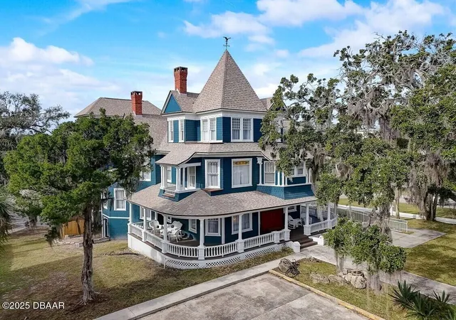 2nd image of 404 S Ridgewood Ave, Daytona Beach, FL 32114 | MLS# V4943079
