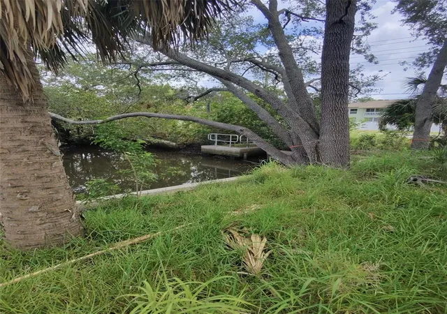 5th image of 190 Meres Blvd, Tarpon Springs, FL 34689 | MLS# TB8393134