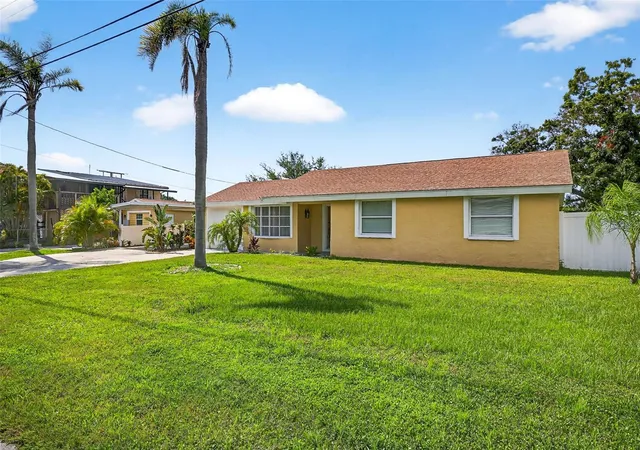 2nd image of 3225 W Shell Point Rd, Ruskin, FL 33570 | MLS# TB8393264