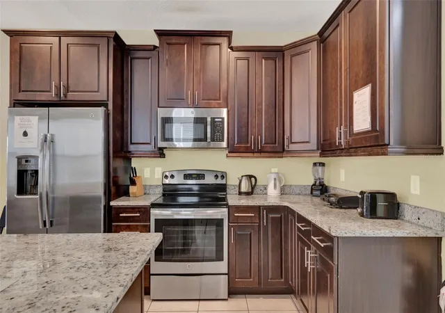Photo 4 of Single family home for sale at 7613 Brookhurst Ln, Kissimmee, FL 34747 | MLS# S5128335 | Listing updated on 2026-10-08