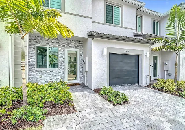 Townhouse for sale at 716 SE 14th Street, Homestead, FL 33034 | MLS# S5128420 | Listing updated on 2025-09-01