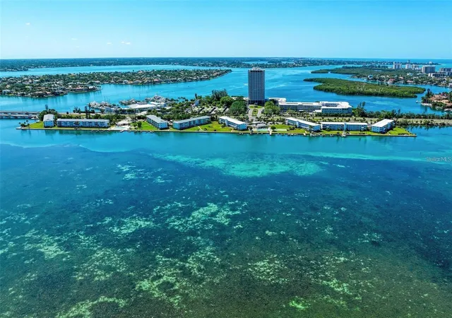 3rd image of 767 John Ringling Blvd, Sarasota, FL 34236