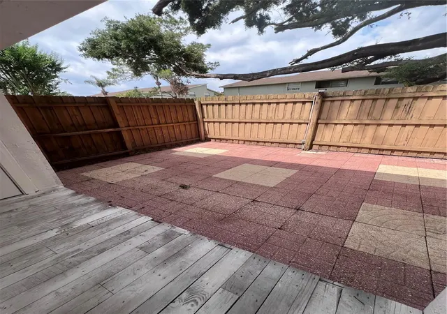 2nd image of 226 Thorn Tree Pl, BRANDON, FL 33510