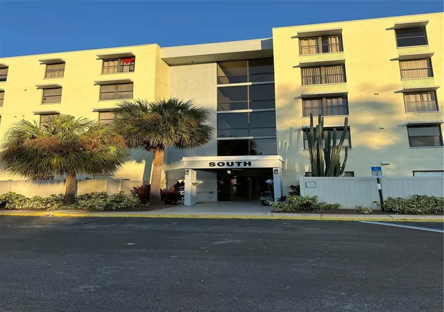2nd image of 701 S Madison Ave #410, Clearwater, FL 33756 | MLS# TB8394476