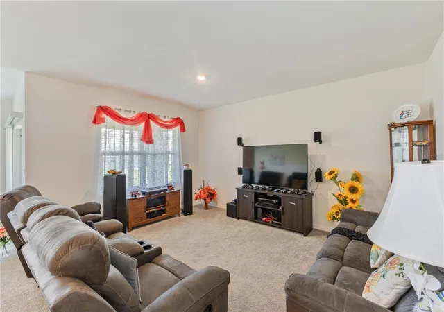 Photo 3 of Single family home for sale at 1102 Tupelo Trl, Haines City, FL 33844 | MLS# S5128539 | Listing updated on 2026-09-09